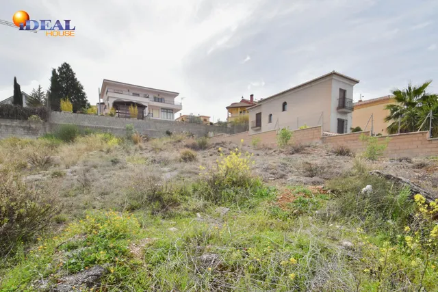 PARCELA EDIFICABLE EN EL BARRIO DE MONACHIL — 10