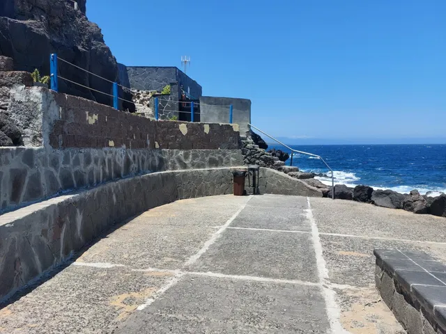 ÚLTIMO SOLAR URBANO EN PRIMERA LÍNEA DE MAR EN PUNTA PRIETA - foto 3