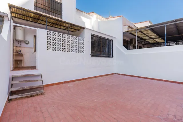 CASA ADOSADA EN MOTRIL — 5