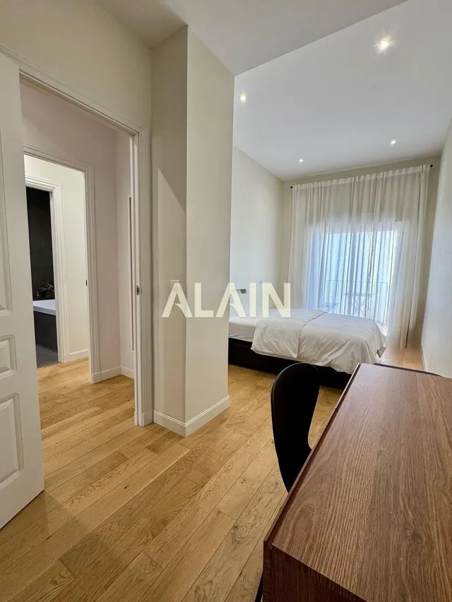 PISO EN VENTA EN LA ZONA DEL ENSANCHE EN VALECIA. — 8