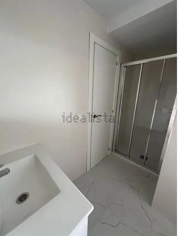 Totalmente reformada, exterior y con terraza. — 10