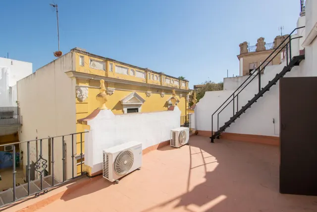 Magnífica casa junto a la Puerta del Osario, Sevilla — 42