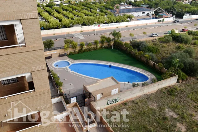 ¡Vistas al mar! Amplio, esquinero y alto en residencial con piscina, garaje y terraza — 16