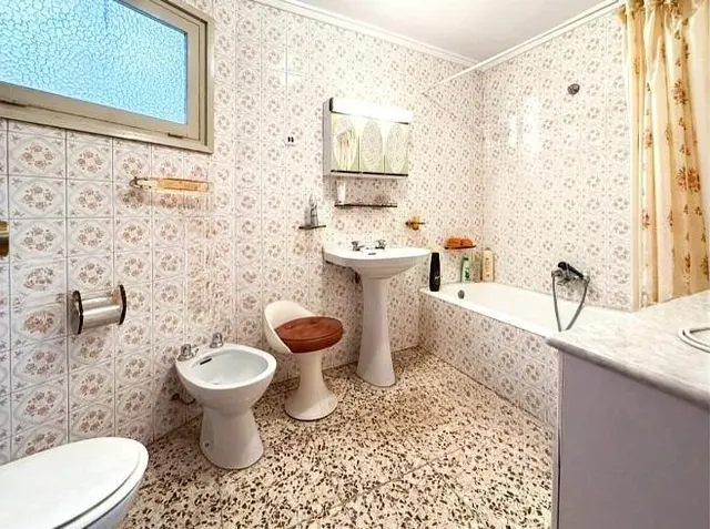 Piso de 5 habitaciones y dos Baños en zona Centro, Elche (TOTALMENTE REFORMADO) — 15
