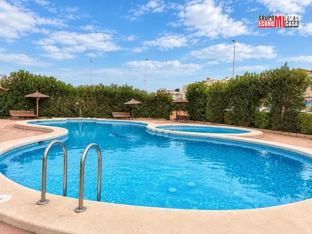 Chalet adosado de 2 dormitorios con terraza, piscina y sol de tarde en Gran Alacant — 38