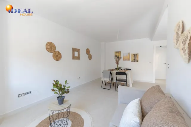 Espectacular casa adosasa de obra nueva — 9