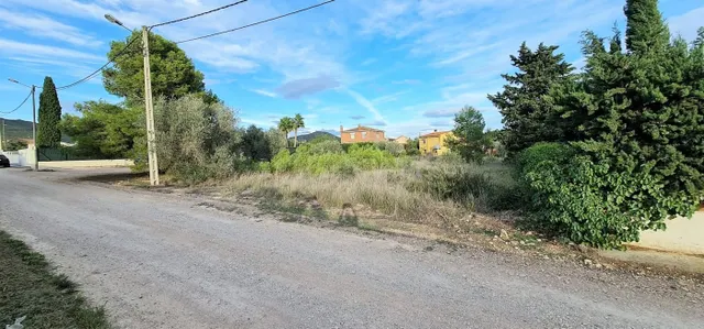 2 PARCELAS EN 1 COMPLETAMENTE LLANAS CON UN TOTAL DE 2300M2 — 2