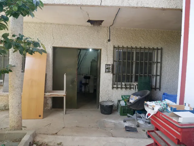 Se venden naves con parcela de 2.868 m2 en Senda De los Garres — 45