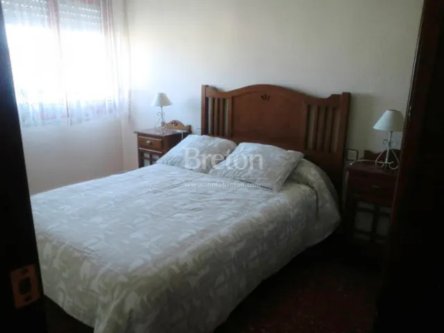 Estupendo apartamento amueblado junto a Paseo Cuellar. — 6
