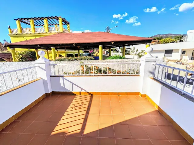 VILLA INDEPENDIENTE EN ZONA PLAZA SOLYMAR A 500 M DE LA PLAYA !!! — 31