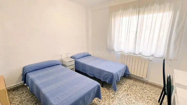 ¡únicamente para estudiantes oportunidad de alquiler! piso de tres dormitorios y terraza en villa de vallecas — 11