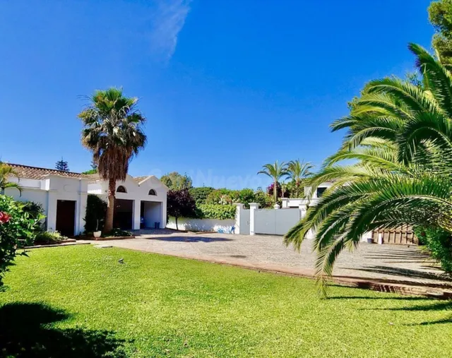 EXCLUSIVA VILLA CORTIJO EN GUADALMINA BAJA - MARBELLA - foto 5