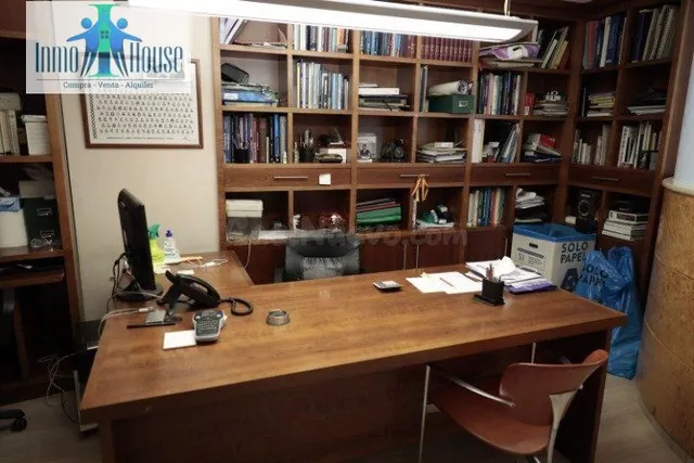 VENTA DE OFICINA EN PLENO CENTRO DE ALBACETE! - foto 2