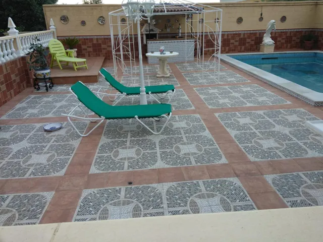 ESPECTACULAR CHALET CON DOS CASAS Y AMPLIO TERRENO — 21