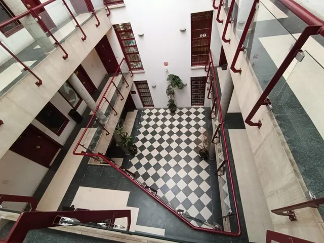 Oficina 56m² en alquiler - Avilés - foto 2