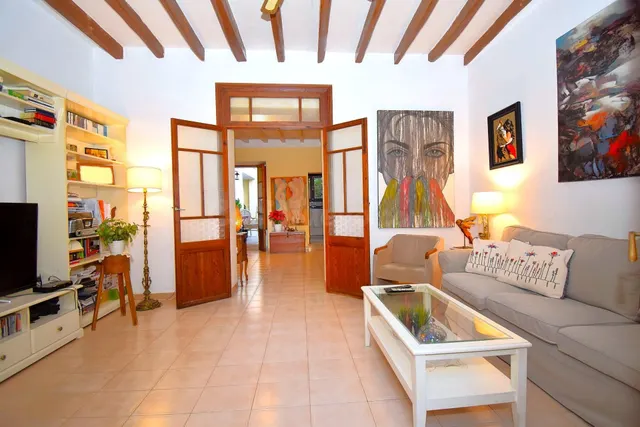 Casa de pueblo cerca del Passeig de Sa Riba en Muro - foto 3