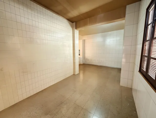Negocio listo para trabajar + viviendas + garajes en zona de - foto 5