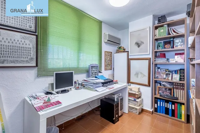 CASA PAREADA EN LA ZUBIA CON PISCINA, ZONA DE BARBACOA Y JARDÍN — 34