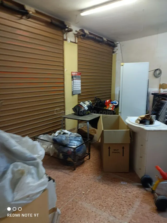 LOCAL COMERCIAL AL CASC ANTIC DE 100m2 AL LADO DEL JUZGADO — 4