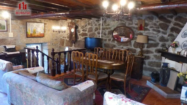 CASA SEÑORIAL PARA REFORMAR EN LOS ALREDEDORES DE ALLARIZ. — 14