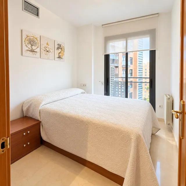 EXCLUSIVA VIVIENDA DE 135 m2 CON 3 habitaciones, GARAJE INCLUIDO Y ZONAS AJARDINADAS EN PENYA-ROJA – AVENIDA DE FRANCIA — 5