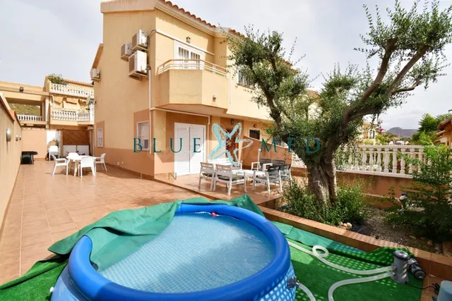 Dúplex con encanto y gran parcela en el alamillo — 4