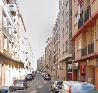 Venta piso en Zaragoza — 2