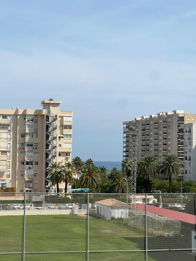 APARTAMENTO  ALQUILER TEMPORAL HASTA EL 30 DE JUNIO — 49