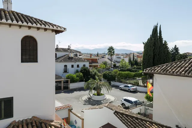 TU NUEVA VIVIENDA EN URBANIZACION EXCLUSIVA JUNTO A GRANADA — 2