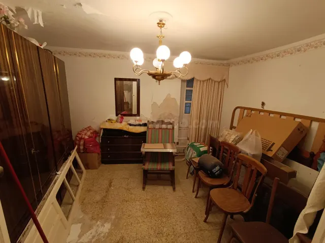 VENTA CASA CON PATIO Y TERRAZA PARA REFORMAR - foto 3