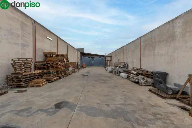Venta Instalaciones Comerciales — 28