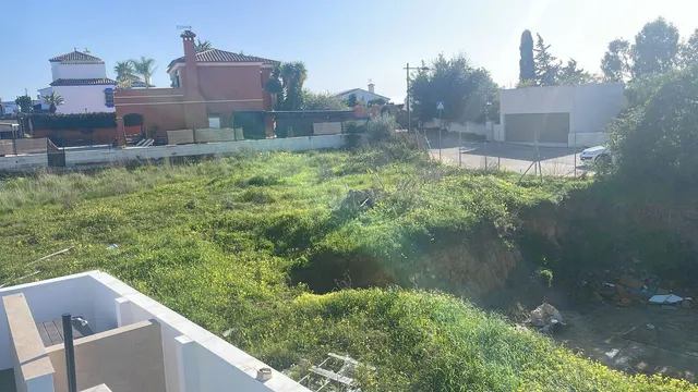 2 parcelas edificables en Valle Romano, Estepona: inversión con futuro — 2