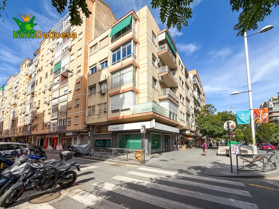 Piso de 3 Dorm. junto al parque Federico Garcia Lorca.