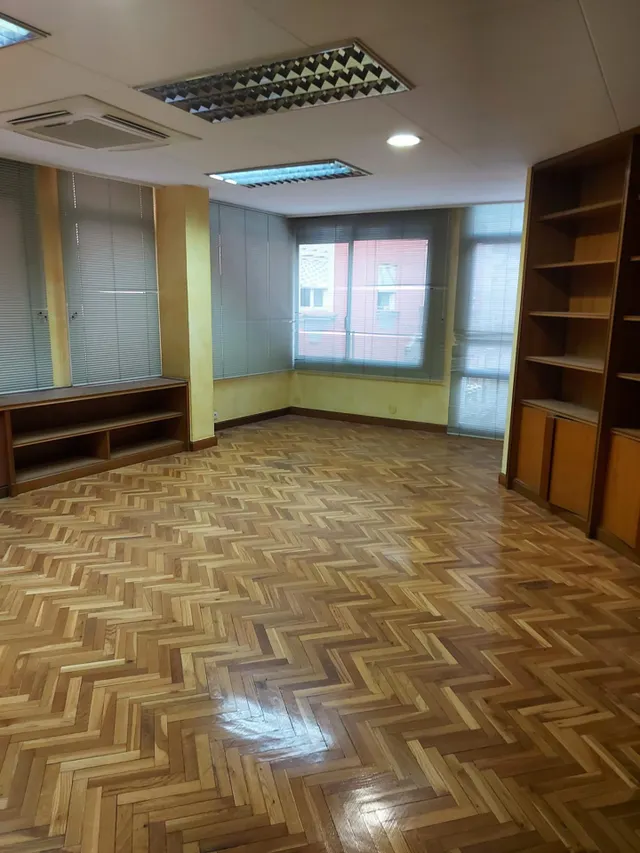 SE VENDE LOCAL DE OFICINAS EN EL CENTRO DE MURCIA — 11