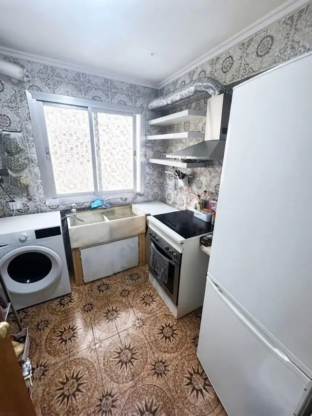 Estupendo piso exterior con balcón en el centro de Torrent! Tu oportunidad para dejar de pagar alquiler ¡Es una buena oportunidad, no la dejes escapar! — 9