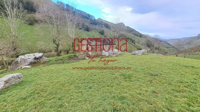 CABAÑA DE PIEDRA EN SOBA. VALDICCON — 28