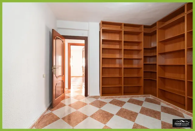 MAGNÍFICO PISO DE 3 DORMITORIOS CON TERRAZA Y VISTAS DESPEJADAS EN MIRAFLORES DE LOS ÁNGELES — 12