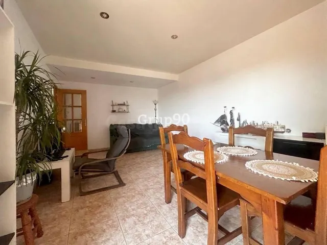 Piso en venta en La Bordeta para inversores o para invertir  - foto 5