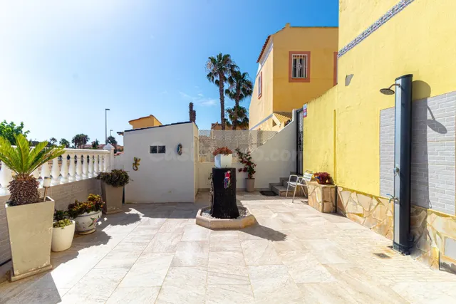 ADOSADO DE 2 DORMITORIOS 2 BAÑOS EN LA REGIA ( ORIHUELA COSTA ) — 8