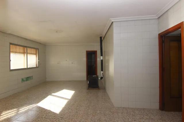 PLANTA BAJA , 350 METROS , PATIO AMPLIO , GRAN OPORTUNIDAD — 18