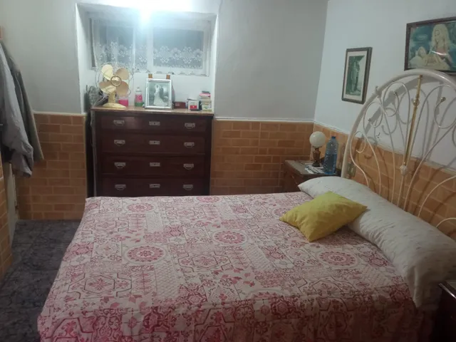 casa amplia de dos plantas con patio en Cehegín — 30