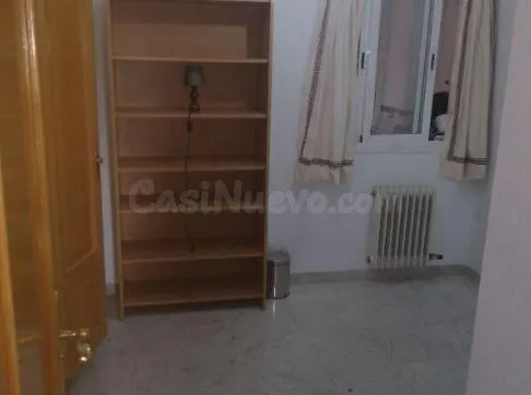 *SE ALQUILA PISO EN CALLE DOCTOR MESA MOLES* - foto 2