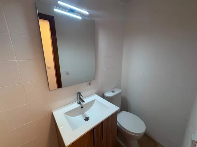 Chalet Reformado con Jardín Privado en San Juan Playa - Alicante — 11