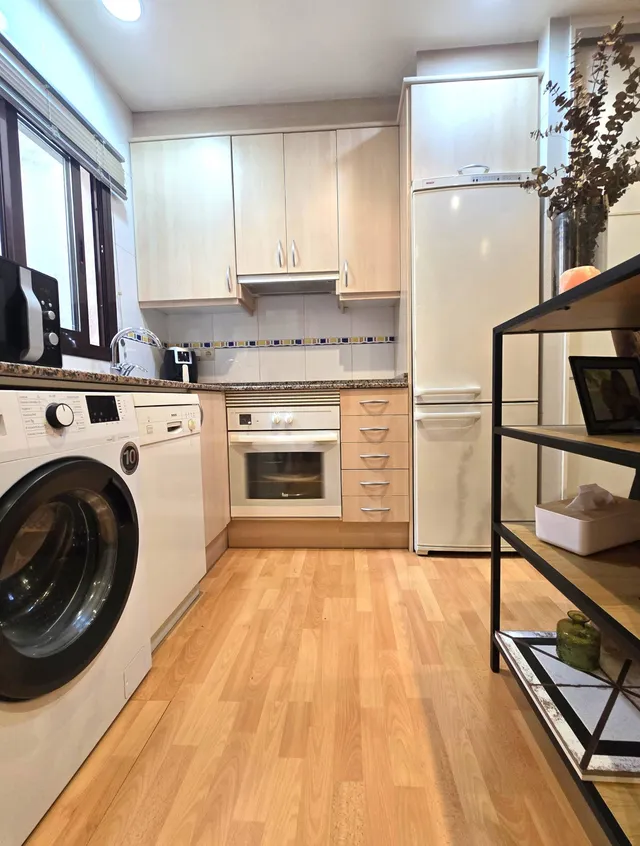 PRECIOSO y PRÁCTICO PISO para entrar a vivir -Zona Carrer Ample/ Pl. LLibertat de Reus- — 3