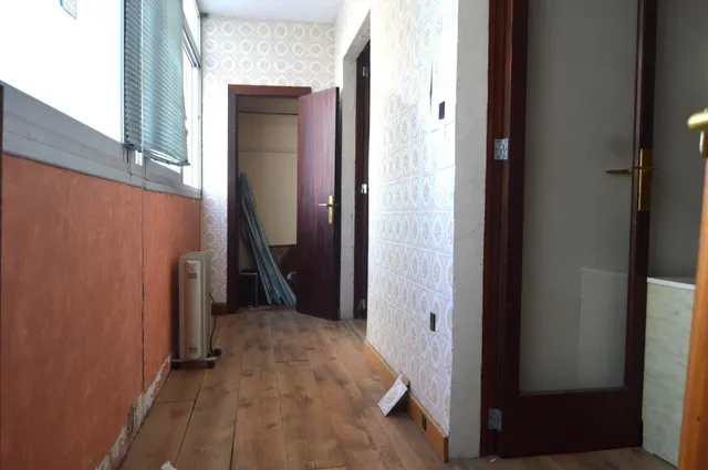 AMPLIO PISO DE CUATRO habitaciones EN ZONA PLAZA PARIS/ESCORXADOR — 31