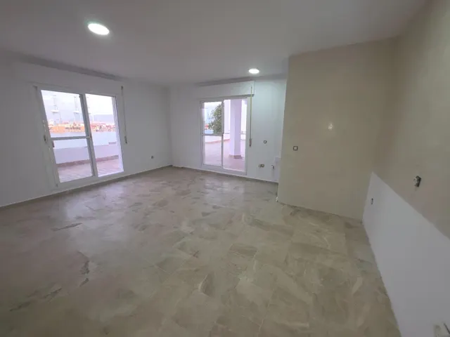 Estudio ático con gran terraza privada y vistas a la bahía de Algeciras — 6