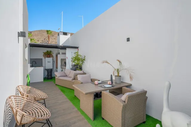 VILLA DE 4 DORMITORIOS Y 2 BAÑOS EN FORTUNA (MURCIA) — 3