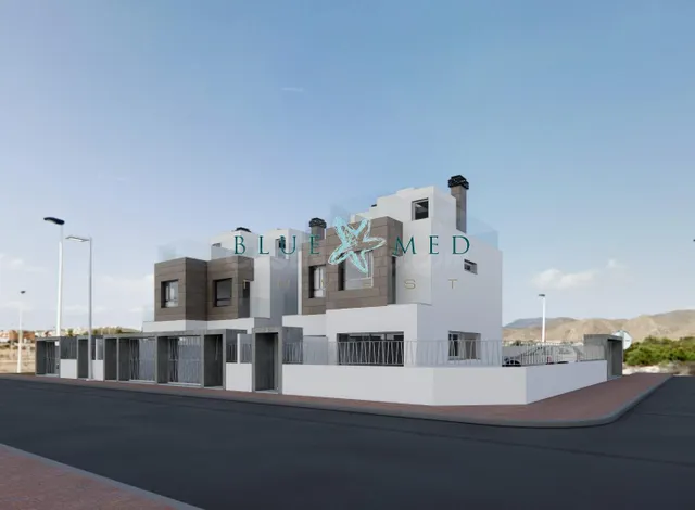 4 CHALETS DE OBRA NUEVA EN MAR DE PLATA