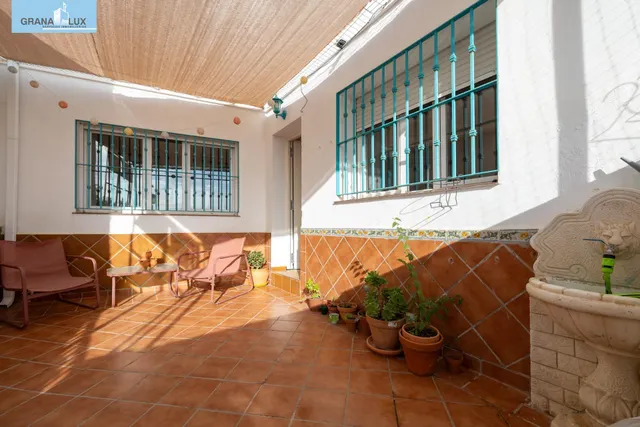 ¡Tu hogar soñado te espera en esta espectacular casa reformada! — 7