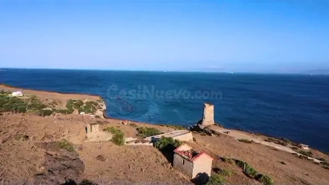 Parcela 300m² en venta - Primera linea de playa tarifa - foto 3